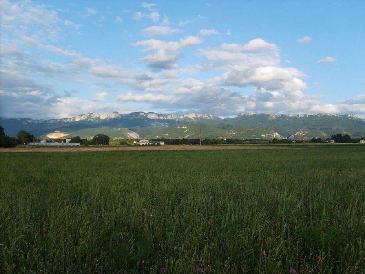 Les Gites Des Noyerettes Besayes Luaran gambar